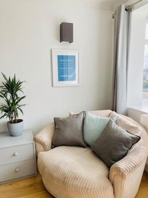 Welcoming Bungalow With Parking And Garden St Agnes  Exteriér fotografie